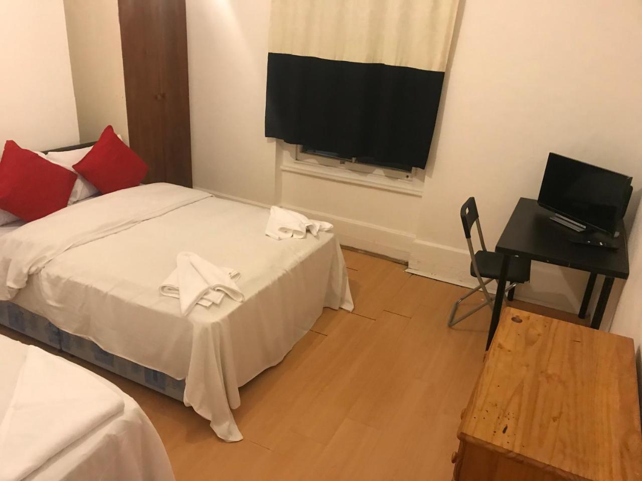 Poplar Guest House London Exteriör bild