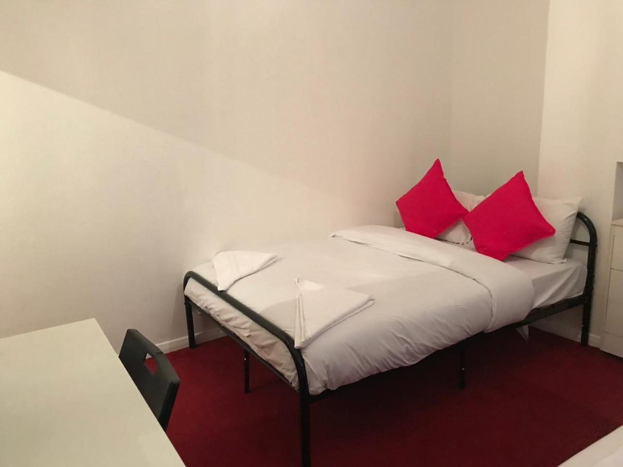 Poplar Guest House London Exteriör bild