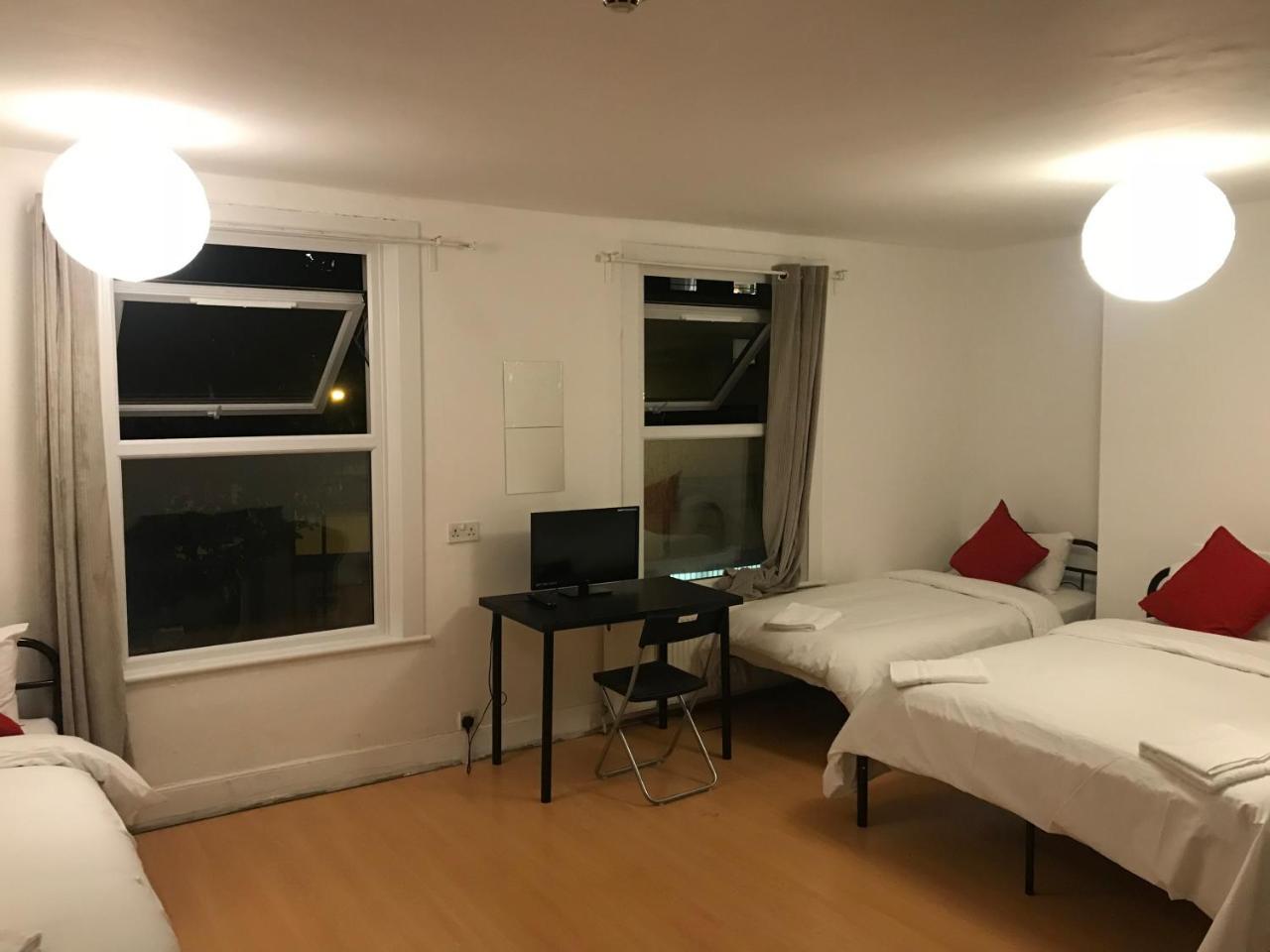 Poplar Guest House London Exteriör bild