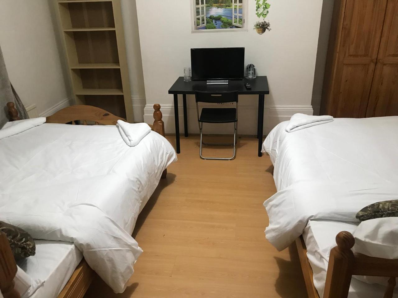 Poplar Guest House London Exteriör bild